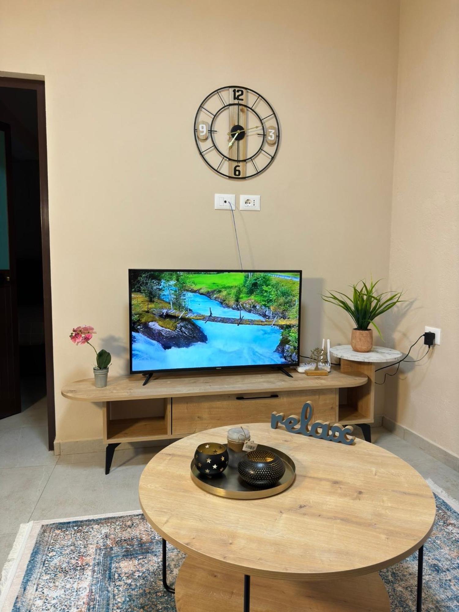 Shkodra Guest House & Trips Luaran gambar